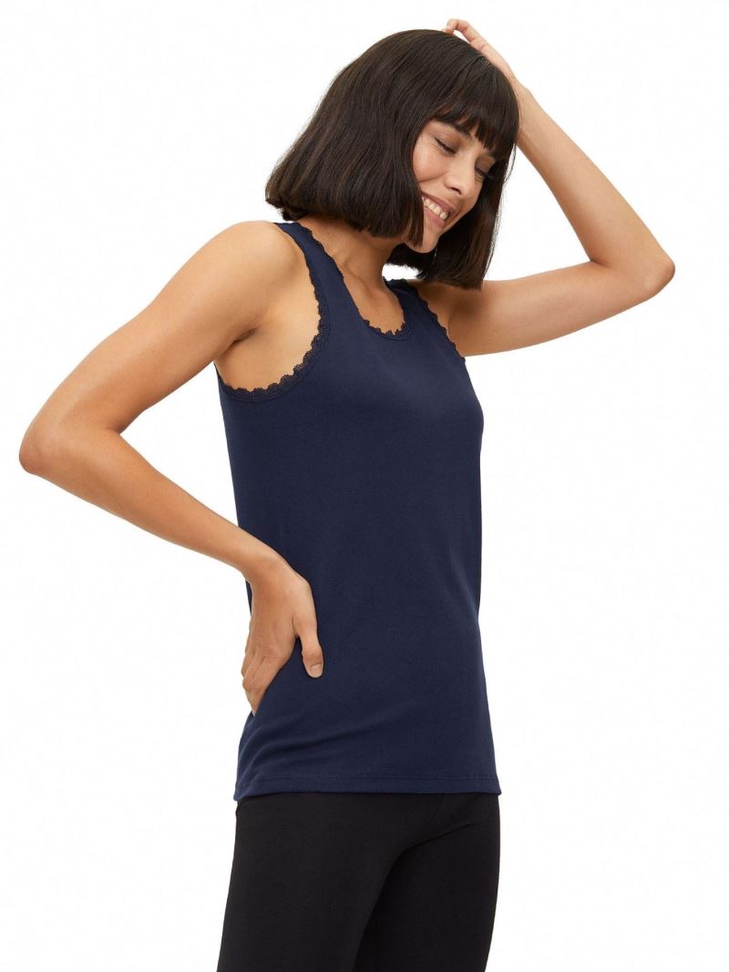 WOMEN %100 COTTON LACE-COLLAR WIDE STRAP VEST