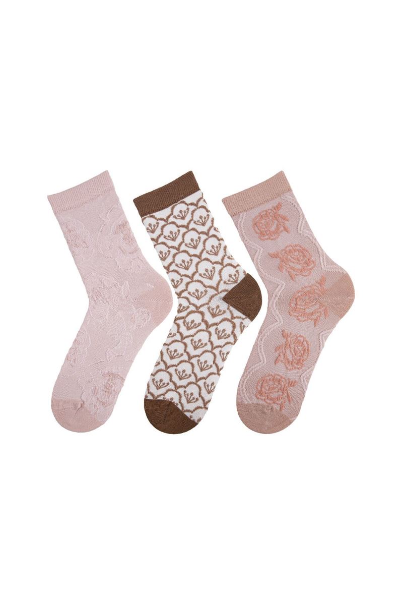 Women Embrossing Crew Socks 12
